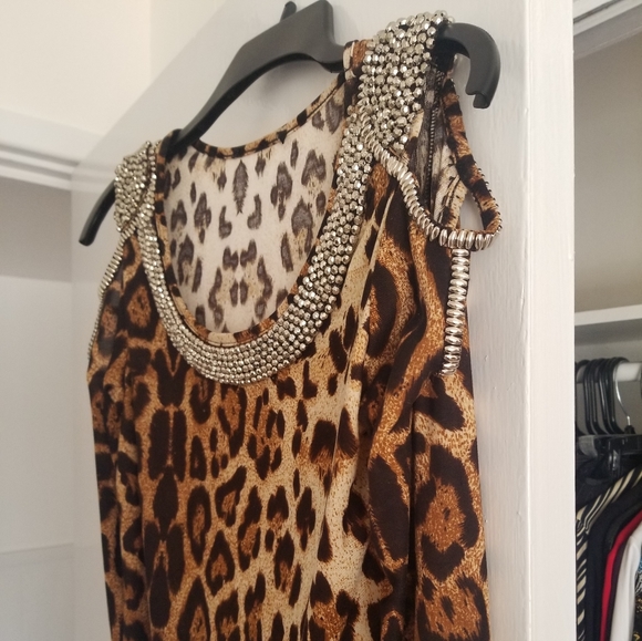 Leopard Print Top - Picture 2 of 4